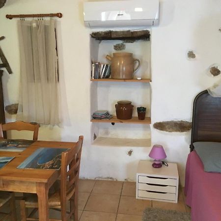 Caseddu Di Chjarastella Figari  Buitenkant foto