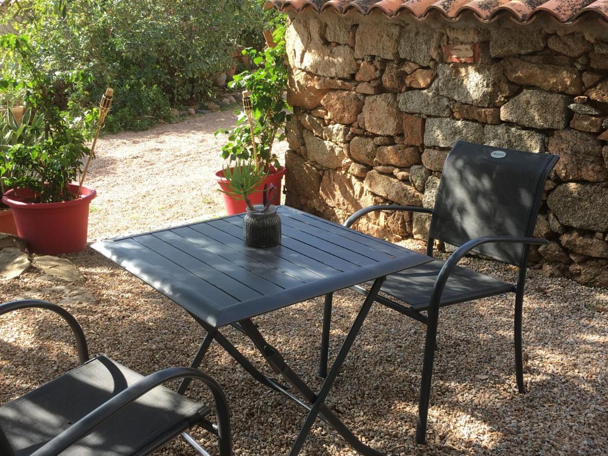 Caseddu Di Chjarastella Figari  Buitenkant foto