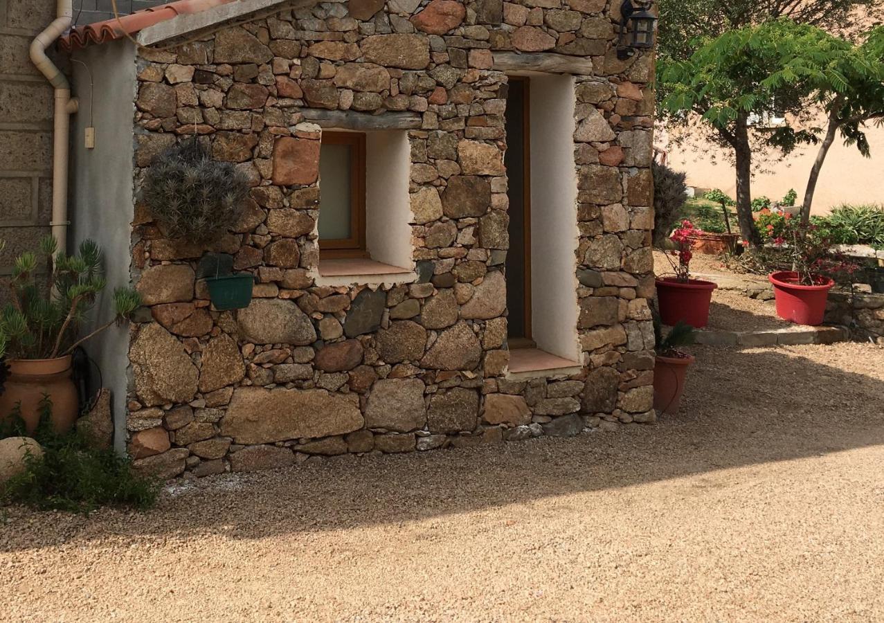 Caseddu Di Chjarastella Figari  Buitenkant foto